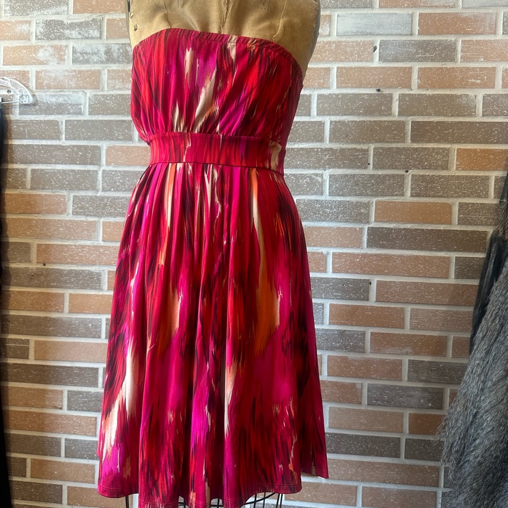 Dress - Picture 7 of 7